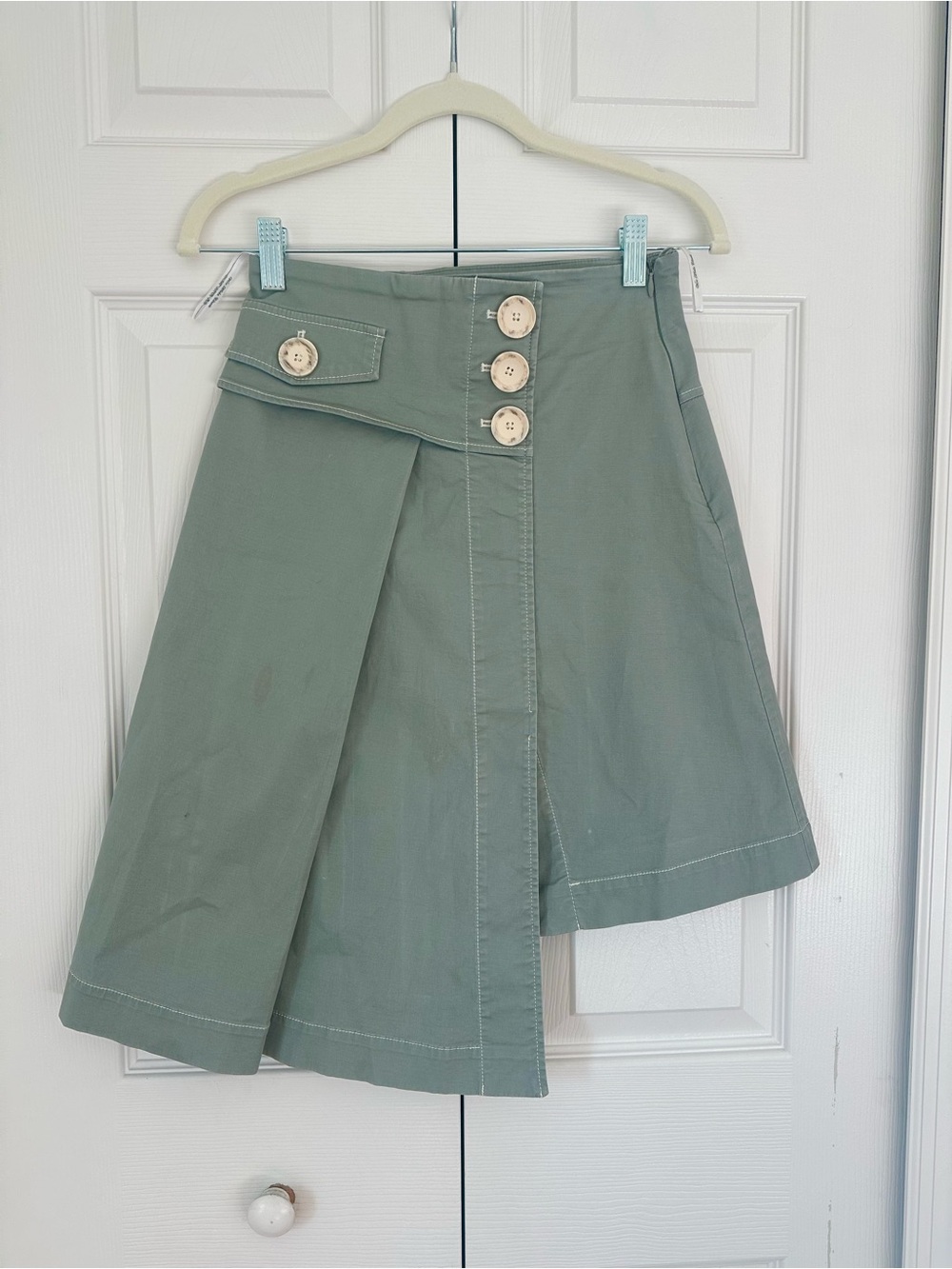 Women's Asymmetrical Button-Front Skirt in Sage Green Size S/4-6